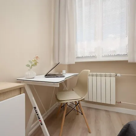 Beige Near Pge And Park Praski Perfect For Remote Work By Renters