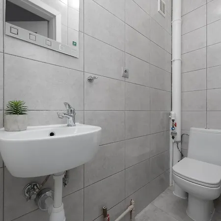 Beige Near Pge And Park Praski Perfect For Remote Work By Renters * Varšava