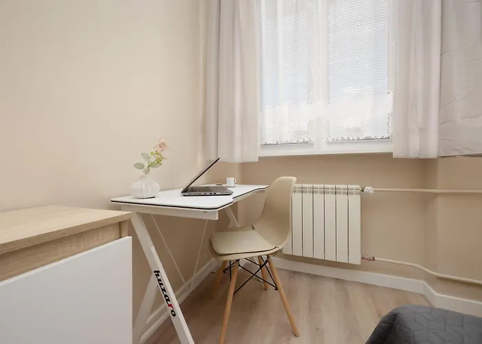 Beige Near Pge And Park Praski Perfect For Remote Work By Renters