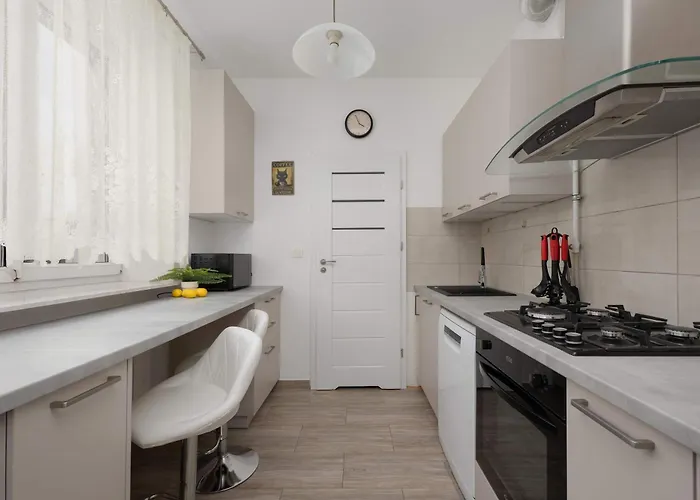 Apartment Beige Near Pge And Park Praski Perfect For Remote Work By Renters Warsaw