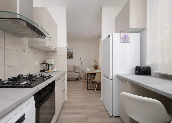 Apartment Beige Near Pge And Park Praski Perfect For Remote Work By Renters