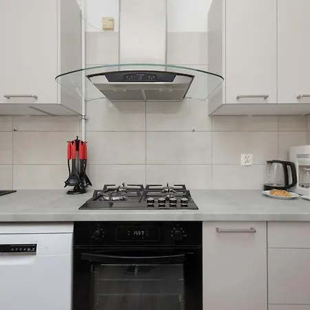Beige Near Pge And Park Praski Perfect For Remote Work By Renters Apartamento *