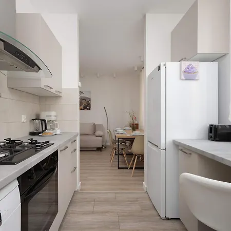 Apartman Beige Near Pge And Park Praski Perfect For Remote Work By Renters